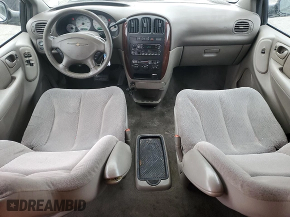2002 Chrysler Town & Country eL with VIN 2C4GP343X2R774619, listed as a Copart auction lot 86717064 with 157,039 mi miles and Salvage Title. Bid and sale history available at carsss.com. Image 8.