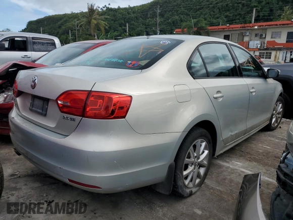 2011 Volkswagen Jetta SE z VIN 3VWDZ7AJXBM110445, wystawiony jako Copart lot #86899864 z przebiegiem Nie podano mil oraz Nie do naprawy • Non repairable. Historia ofert i sprzedaży dostępna na DreamBid. Obrazek 3.
