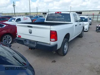 2015 Ram 2500 Tradesman z VIN 3C6TR4CT4FG556775, wystawiony jako IAAI lot #42531595 z przebiegiem 109 195 mil mil oraz . Historia ofert i sprzedaży dostępna na DreamBid. Obrazek 4.