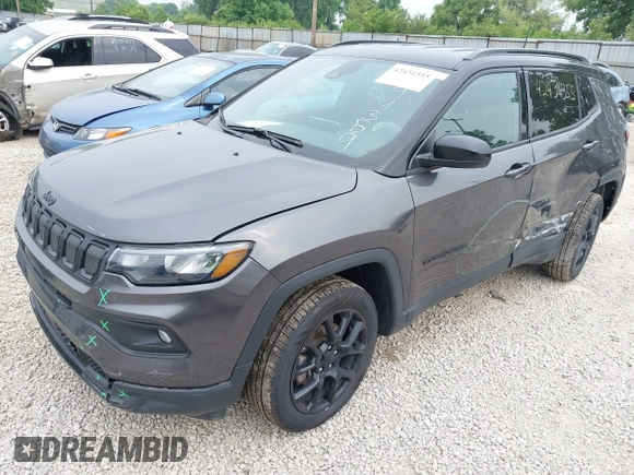 2022 Jeep Compass Latitude z VIN 3C4NJDBBXNT194359, wystawiony jako IAAI lot #42434355 z przebiegiem 45 090 mil mil oraz . Historia ofert i sprzedaży dostępna na DreamBid. Obrazek 19.