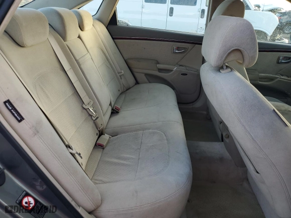 2007 Hyundai Azera SE with VIN KMHFC46F97A186299, listed as a Copart auction lot 85229034 with 112,180 mi miles and Non Repairable. Bid and sale history available at carsss.com. Image 10.
