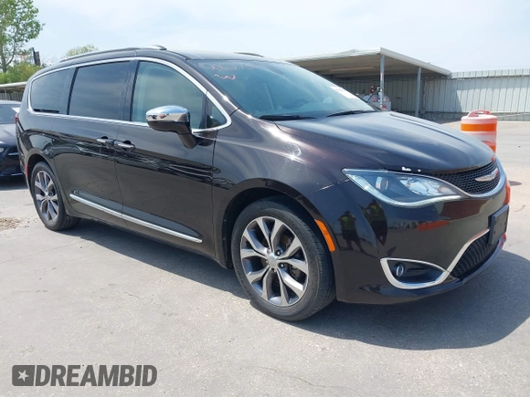 2017 Chrysler Pacifica Limited with VIN 2C4RC1GG8HR583927, listed as a IAAI auction lot 42062739 with 159,234 mi miles and . Bid and sale history available at DreamBid. Image 1.