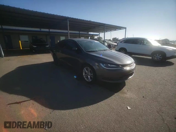 2015 Chrysler 200 S z VIN 1C3CCCBB1FN674775, wystawiony jako Copart lot #54410395 z przebiegiem 160 154 mil mil oraz Szkoda całkowita • Salvage title. Historia ofert i sprzedaży dostępna na DreamBid. Obrazek 13.