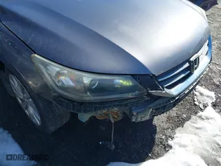2015 Honda Accord Sedan EX-L with VIN 1HGCR2F86FA252870, listed as a IAAI auction lot 41269388 with 161,018 mi miles. Bid and sale history available at carsss.com. Image 6.