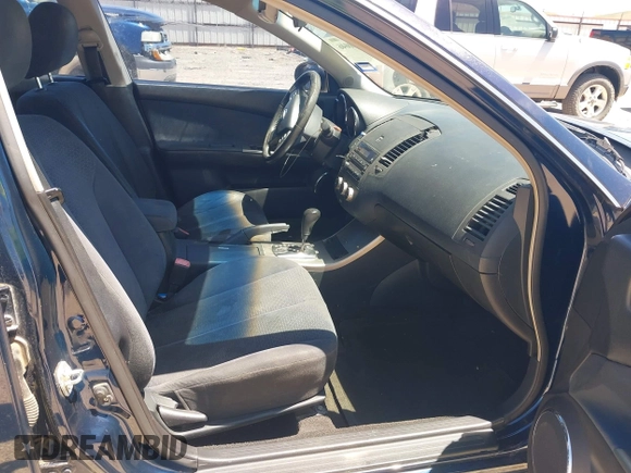 2006 Nissan Altima 2.5 with VIN 1N4AL11D16N442211, listed as a IAAI auction lot 42060046 with 164,950 mi miles. Bid and sale history available at carsss.com. Image 5.