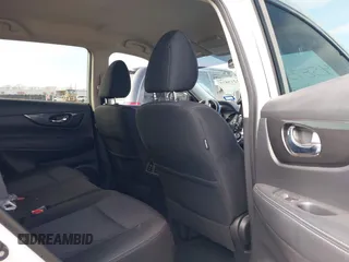 2019 Nissan Rogue SV with VIN KNMAT2MT8KP511526, listed as a IAAI auction lot 41245873 with 89,825 mi miles. Bid and sale history available at carsss.com. Image 8.