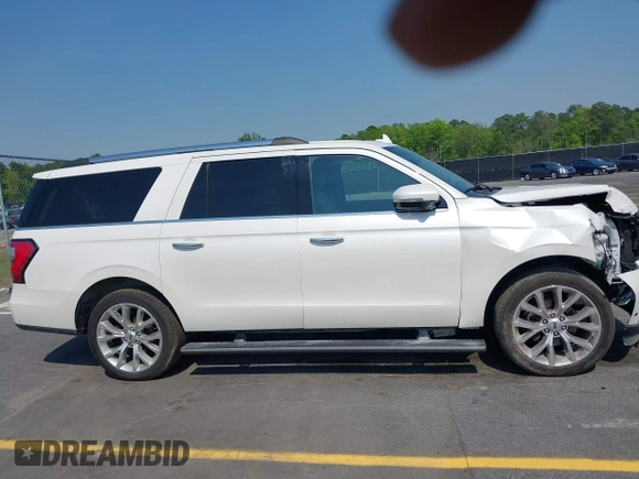 2018 Ford Expedition Max Limited z VIN 1FMJK2AT0JEA35804, wystawiony jako IAAI lot #41985908 z przebiegiem 118 341 mil mil oraz . Historia ofert i sprzedaży dostępna na DreamBid. Obrazek 14.