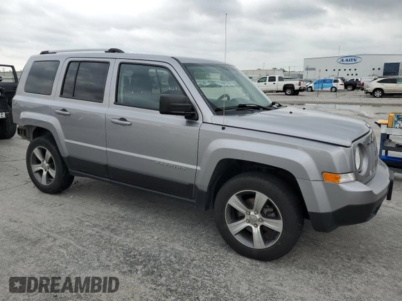 2016 Jeep Patriot Latitude with VIN 1C4NJRFB0GD522016, listed as a Copart auction lot 54688695 with 104,587 mi miles and Salvage title. Bid and sale history available at DreamBid. Image 4.