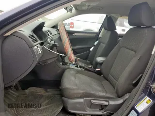 2013 Volkswagen Passat S с VIN 1VWAP7A32DC007583, выставлен на аукционе Copart как лот 46442615 с пробегом 137 210 миль миль и Списание • Salvage title. История ставок и продаж доступна на DreamBid. Изображение 7.