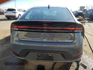 2024 Toyota Prius LE z VIN JTDACAAU2R3028428, wystawiony jako Copart lot #47221845 z przebiegiem Nie podano mil oraz Nie do naprawy • Non repairable. Historia ofert i sprzedaży dostępna na DreamBid. Obrazek 6.