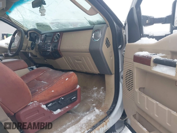 2008 Ford Super Duty F-250 SRW XL with VIN 1FTSW21R58EA26009, listed as a IAAI auction lot 41282806 with 217,231 mi miles. Bid and sale history available at carsss.com. Image 5.