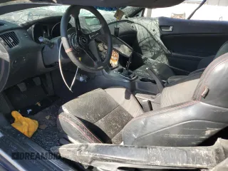 2014 Hyundai Genesis Coupe 2.0T z VIN KMHHT6KD4EU120439, wystawiony jako Copart lot #77393784 z przebiegiem Nie podano mil oraz Szkoda całkowita • Salvage title. Historia ofert i sprzedaży dostępna na DreamBid. Obrazek 8.