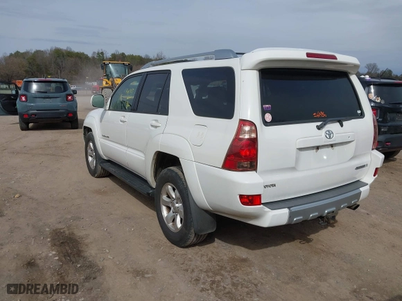 2005 Toyota 4Runner SR5 with VIN JTEBU14R850061191, listed as a IAAI auction lot 41740477 with 317,448 mi miles. Bid and sale history available at carsss.com. Image 3.