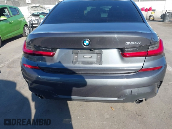 2021 BMW 3 Series 330i z VIN 3MW5R1J08M8B94401, wystawiony jako IAAI lot #41760747 z przebiegiem Nie podano mil oraz . Historia ofert i sprzedaży dostępna na DreamBid. Obrazek 16.