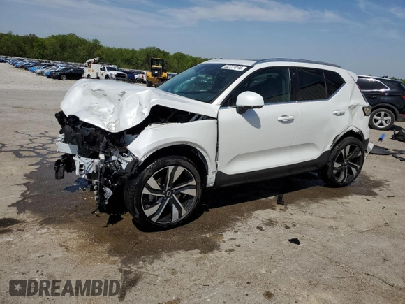2024 Volvo XC40 Plus Bright Theme z VIN YV4L12UE9R2224474, wystawiony jako Copart lot #52773045 z przebiegiem 13 308 mil mil oraz Szkoda całkowita • Salvage title. Historia ofert i sprzedaży dostępna na DreamBid. Obrazek 1.