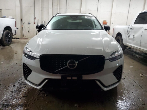 2024 Volvo XC60 Recharge Plug-In Hybrid Ultimate Dark Theme with VIN YV4H60DM5R1920760, listed as a Copart auction lot 42712965 with 7,748 mi miles and Salvage Title. Bid and sale history available at carsss.com. Image 5.