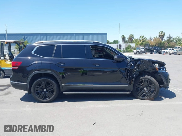 2018 Volkswagen Atlas SEL Premium with VIN 1V2NR2CA2JC567904, listed as a IAAI auction lot 42405371 with 113,662 mi miles and . Bid and sale history available at DreamBid. Image 13.