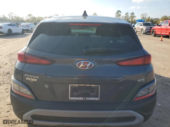 2023 Hyundai Kona SE with VIN KM8K2CAB0PU059715, listed as a Copart auction lot 84107874 with 35,195 mi miles and Salvage Title. Bid and sale history available at carsss.com. Image 6.
