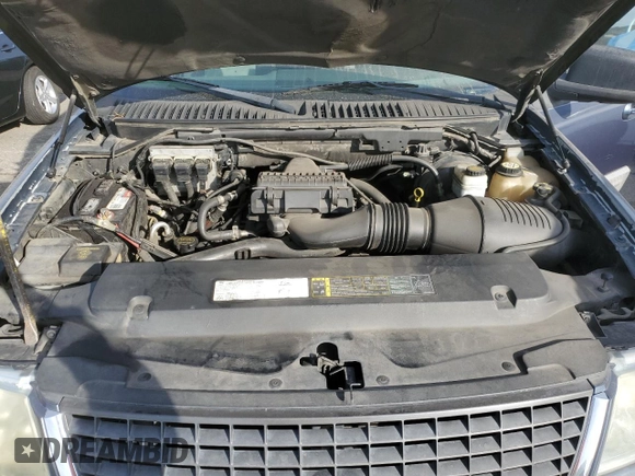 2006 Ford Expedition Special Service with VIN 1FMPU15526LA24297, listed as a Copart auction lot 80014434 with 192,113 mi miles and Salvage Title. Bid and sale history available at carsss.com. Image 12.