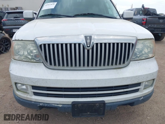 2006 Lincoln Navigator Luxury z VIN 5LMFU27576LJ27131, wystawiony jako IAAI lot #41927620 z przebiegiem 126 423 mil mil oraz . Historia ofert i sprzedaży dostępna na DreamBid. Obrazek 6.