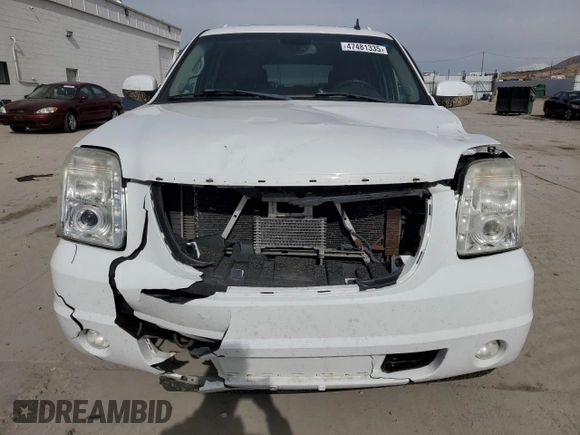 2008 GMC Yukon XL z VIN 1GKFK66898J106607, wystawiony jako Copart lot #47481335 z przebiegiem 214 283 mil mil oraz Szkoda całkowita • Salvage title. Historia ofert i sprzedaży dostępna na DreamBid. Obrazek 5.