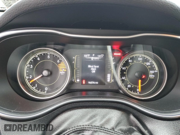 2019 Jeep Cherokee Altitude with VIN 1C4PJMLB7KD473227, listed as a Copart auction lot 59871435 with 96,576 mi miles and Salvage title. Bid and sale history available at DreamBid. Image 9.