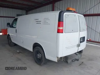 2008 GMC Savana Cargo with VIN 1GTGG256581108641, listed as a IAAI auction lot 42115868 with 178,251 mi miles. Bid and sale history available at carsss.com. Image 3.