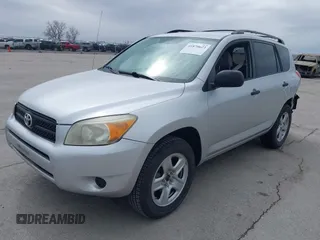 2007 Toyota RAV4 with VIN JTMBD33V775097927, listed as a IAAI auction lot 41870623 with 182,005 mi miles. Bid and sale history available at carsss.com. Image 2.