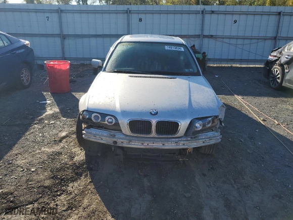 2000 BMW 3 Series 323i with VIN WBAAM3337YFP65048, listed as a Copart auction lot 74913834 with NaN miles and Salvage Title. Bid and sale history available at carsss.com. Image 5.