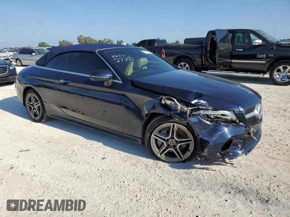 2019 Mercedes-Benz C 300 z VIN WDDWK8EB9KF780065, wystawiony jako Copart lot #67057993 z przebiegiem 38 478 mil mil oraz Szkoda całkowita • Salvage title. Historia ofert i sprzedaży dostępna na DreamBid. Obrazek 4.