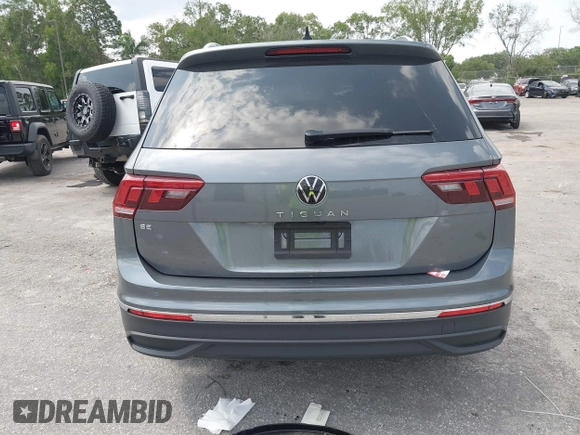 2024 Volkswagen Tiguan SE with VIN 3VVNB7AX4RM138429, listed as a IAAI auction lot 42303215 with Not provided miles and . Bid and sale history available at DreamBid. Image 16.