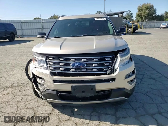 2017 Ford Explorer XLT z VIN 1FM5K8DH1HGD56468, wystawiony jako Copart lot #57130425 z przebiegiem 83 459 mil mil oraz Szkoda całkowita • Salvage title. Historia ofert i sprzedaży dostępna na DreamBid. Obrazek 14.