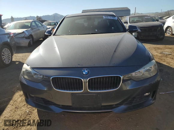 2014 BMW 3 Series 328i with VIN WBA3C1C58EK105802, listed as a Copart auction lot 86872704 with 161,548 mi miles and Clean title. Bid and sale history available at DreamBid. Image 5.
