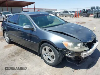 2005 Acura RL with VIN JH4KB16505C012679, listed as a IAAI auction lot 41976411 with 103,342 mi miles. Bid and sale history available at carsss.com. Image 1.