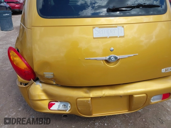 2002 Chrysler PT Cruiser Limited with VIN 3C8FY68B52T332824, listed as a IAAI auction lot 42097107 with 125,258 mi miles. Bid and sale history available at carsss.com. Image 14.