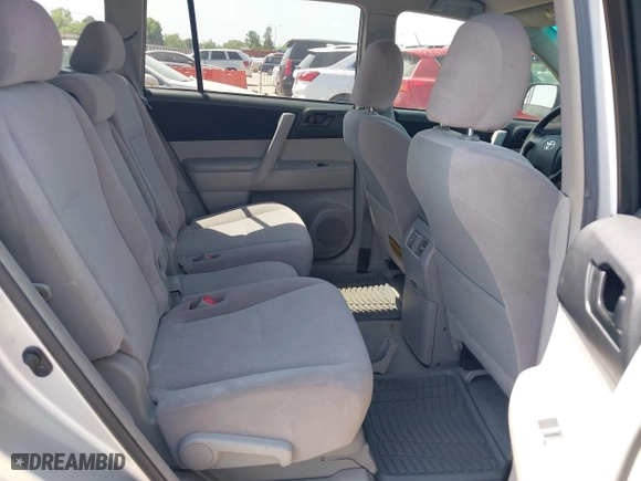 2009 Toyota Highlander with VIN JTEDS41A392073340, listed as a IAAI auction lot 42080829 with 234,060 mi miles. Bid and sale history available at carsss.com. Image 8.