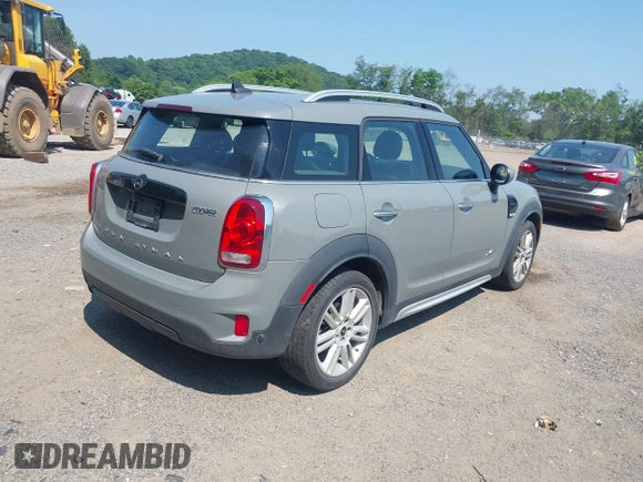 2020 MINI Countryman Cooper with VIN WMZYW5C03L3L14724, listed as a IAAI auction lot 42478285 with 57,915 mi miles and . Bid and sale history available at DreamBid. Image 4.