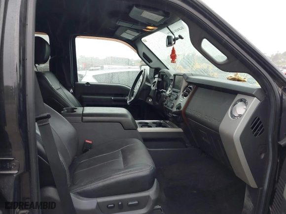 2015 Ford Super Duty F-250 SRW Lariat with VIN 1FT7W2BT7FED63648, listed as a IAAI auction lot 41988979 with 112,493 mi miles. Bid and sale history available at carsss.com. Image 5.