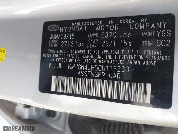 2016 Hyundai Genesis 3.8L with VIN KMHGN4JE5GU113233, listed as a IAAI auction lot 41852980 with 67,006 mi miles. Bid and sale history available at carsss.com. Image 9.