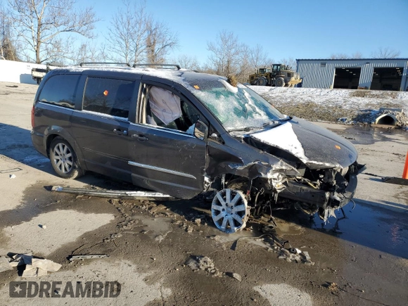 2015 Chrysler Town & Country Touring with VIN 2C4RC1BG8FR739999, listed as a Copart auction lot 45350415 with 133,664 mi miles and Salvage Title. Bid and sale history available at carsss.com. Image 4.