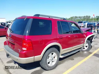 2005 Ford Explorer Eddie Bauer z VIN 1FMDU74W85UB49412, wystawiony jako IAAI lot #42041844 z przebiegiem Nie podano mil oraz . Historia ofert i sprzedaży dostępna na DreamBid. Obrazek 4.