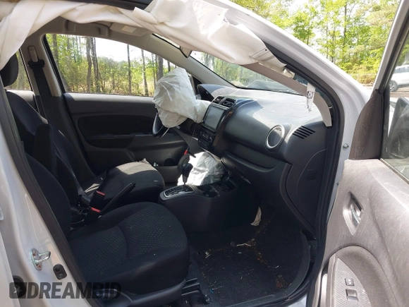 2023 Mitsubishi Mirage SE z VIN ML32FVFJ3PHF00899, wystawiony jako IAAI lot #42106066 z przebiegiem 35 720 mil mil oraz . Historia ofert i sprzedaży dostępna na DreamBid. Obrazek 5.