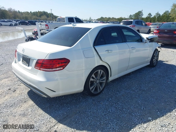 2016 Mercedes-Benz E-Class E 350 Sport with VIN WDDHF5KB2GB232214, listed as a IAAI auction lot 41723156 with 119,157 mi miles. Bid and sale history available at carsss.com. Image 4.