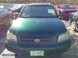 2002 Toyota Highlander with VIN JTEGF21AX20070054, listed as a IAAI auction lot 41232234 with 359,857 mi miles. Bid and sale history available at carsss.com. Image 12.