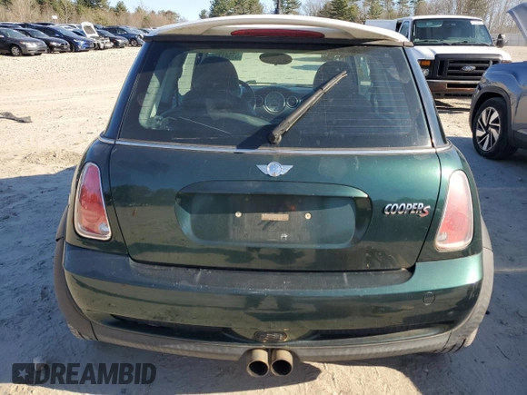 2005 MINI Hardtop S с VIN WMWRE33485TD91770, выставлен на аукционе Copart как лот 53641335 с пробегом 130 450 миль миль и Чистый • Clean title. История ставок и продаж доступна на DreamBid. Изображение 6.