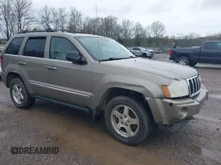 2005 Jeep Grand Cherokee Limited with VIN 1J4HR58N25C528435, listed as a IAAI auction lot 41858512 with 216,807 mi miles. Bid and sale history available at carsss.com. Image 1.