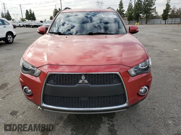 2013 Mitsubishi Outlander SE with VIN JA4AS3AW4DU013085, listed as a Copart auction lot 84697134 with 117,697 mi miles and Salvage Title. Bid and sale history available at carsss.com. Image 5.