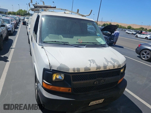 2012 Chevrolet Express Cargo z VIN 1GCWGFCA8C1179156, wystawiony jako IAAI lot #42619582 z przebiegiem 168 910 mil mil oraz . Historia ofert i sprzedaży dostępna na DreamBid. Obrazek 54.