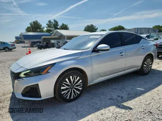 2023 Nissan Altima SV z VIN 1N4BL4DWXPN311945, wystawiony jako Copart lot #60140125 z przebiegiem 39 733 mil mil oraz Szkoda całkowita • Salvage title. Historia ofert i sprzedaży dostępna na DreamBid. Obrazek 1.