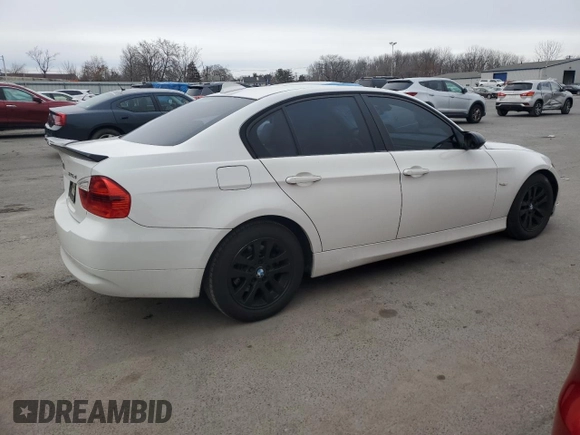 2007 BMW 3 Series 328xi with VIN WBAVC935X7KX53295, listed as a Copart auction lot 45851625 with 184,765 mi miles and Salvage Title. Bid and sale history available at carsss.com. Image 3.